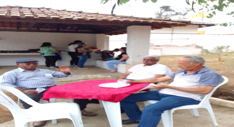 TERCEIRA IDADE TEM ENCONTRO NO PARQUE ECOLÓGICO MANOEL ARAÚJO NETO (CACHOEIRA)