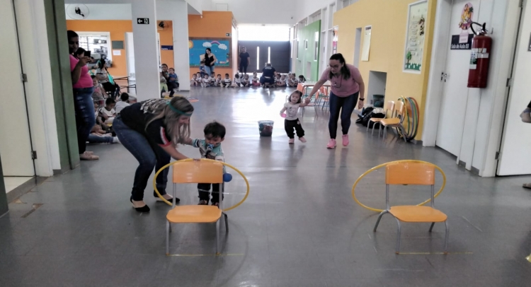 SEMANA DA CRIANÇA MOBILIZA TODAS AS ESCOLAS MUNICIPAIS DE TAPIRATIBA