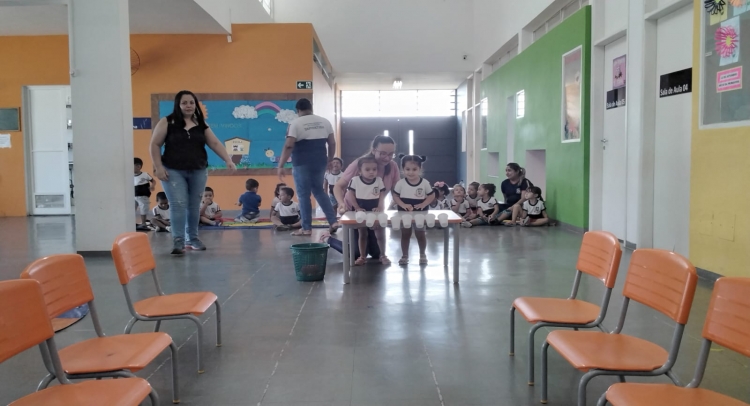 SEMANA DA CRIANÇA MOBILIZA TODAS AS ESCOLAS MUNICIPAIS DE TAPIRATIBA