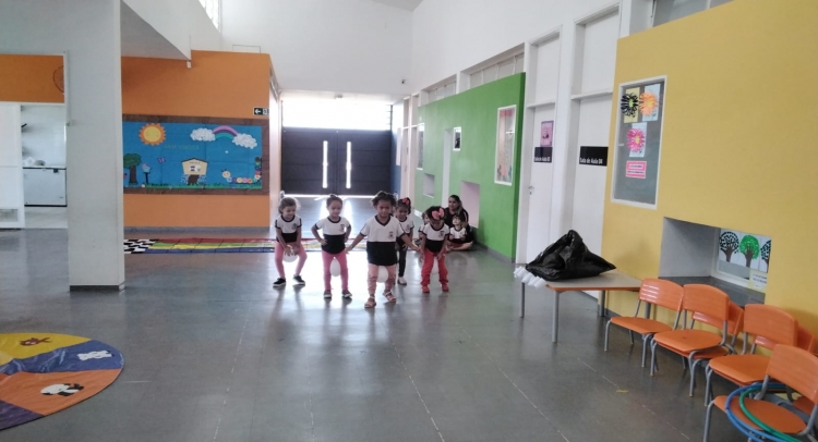 SEMANA DA CRIANÇA MOBILIZA TODAS AS ESCOLAS MUNICIPAIS DE TAPIRATIBA