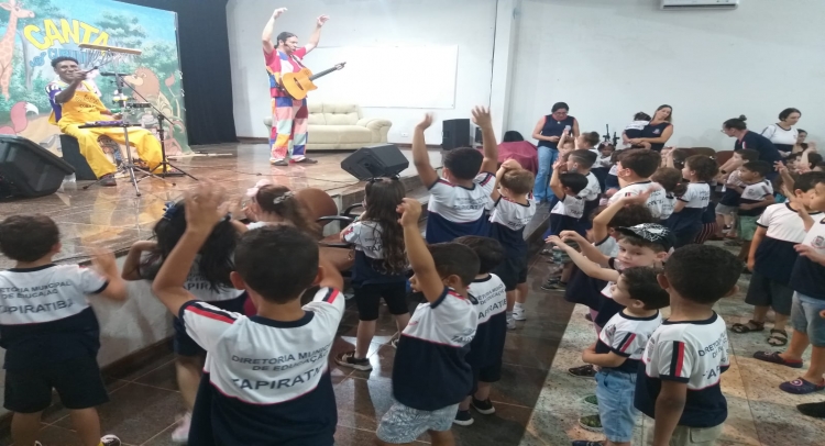 SEMANA DA CRIANÇA MOBILIZA TODAS AS ESCOLAS MUNICIPAIS DE TAPIRATIBA