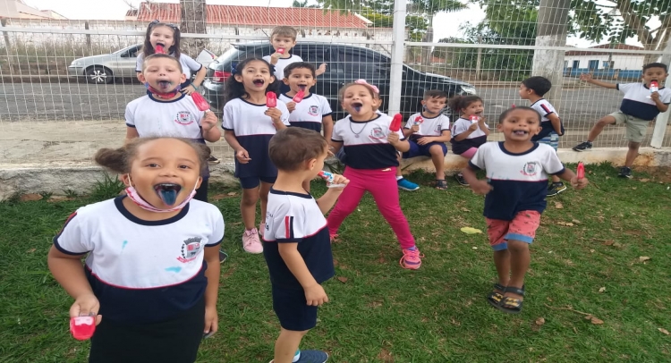 SEMANA DA CRIANÇA MOBILIZA TODAS AS ESCOLAS MUNICIPAIS DE TAPIRATIBA