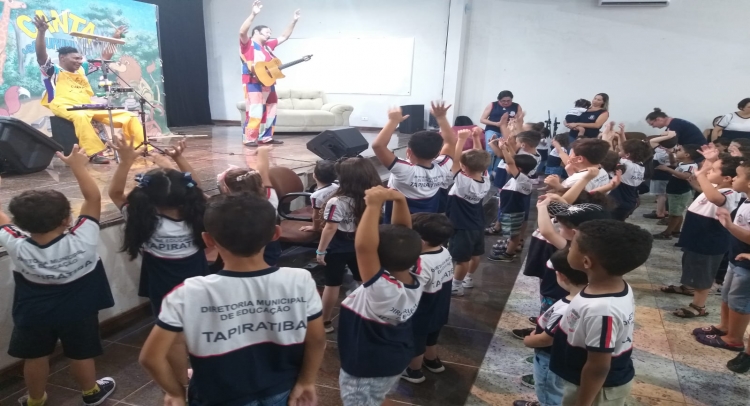 SEMANA DA CRIANÇA MOBILIZA TODAS AS ESCOLAS MUNICIPAIS DE TAPIRATIBA