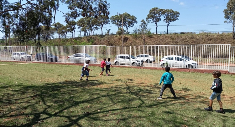 SEMANA DA CRIANÇA MOBILIZA TODAS AS ESCOLAS MUNICIPAIS DE TAPIRATIBA