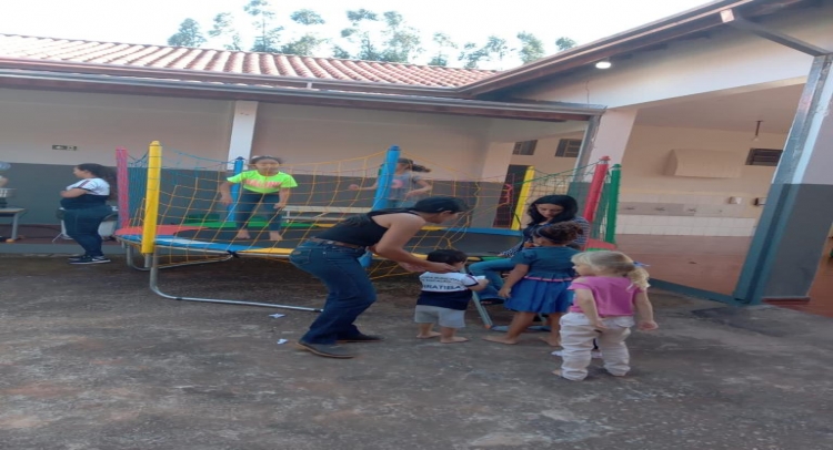 SEMANA DA CRIANÇA MOBILIZA TODAS AS ESCOLAS MUNICIPAIS DE TAPIRATIBA