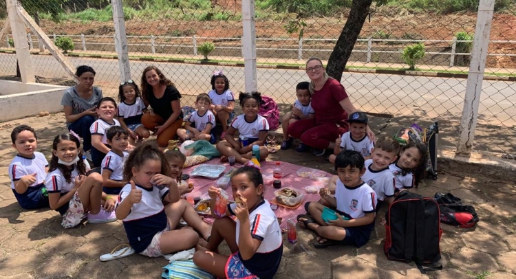 SEMANA DA CRIANÇA MOBILIZA TODAS AS ESCOLAS MUNICIPAIS DE TAPIRATIBA