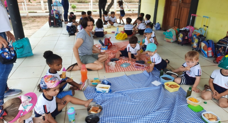 SEMANA DA CRIANÇA MOBILIZA TODAS AS ESCOLAS MUNICIPAIS DE TAPIRATIBA