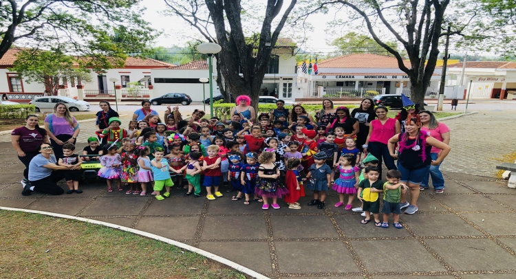 SEMANA DA CRIANÇA MOBILIZA TODAS AS ESCOLAS MUNICIPAIS DE TAPIRATIBA