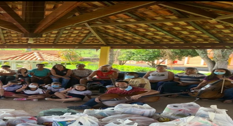 ESCOLA MUNICIPAL DE TAPIRATIBA REALIZA PROJETO NO LAR ASSISTENCIAL OSÓRIO MACIEL DE FARIA (ASILO).