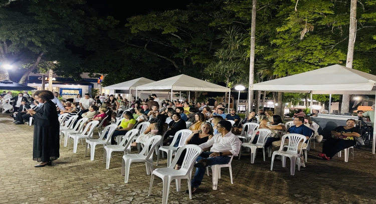 BRAVO, BRAVISSIMO... ASSIM FOI A APRESENTAÇÃO DA ORQUESTRA JAZZ-SINFÔNICA DE SÃO JOÃO DA BOA VISTA EM TAPIRATIBA.