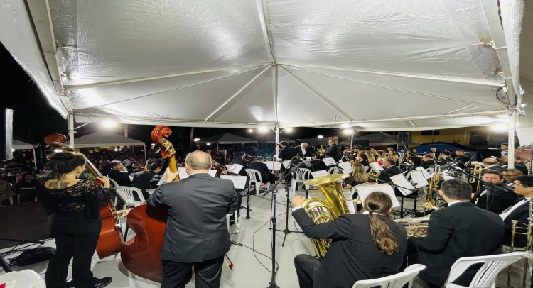 BRAVO, BRAVISSIMO... ASSIM FOI A APRESENTAÇÃO DA ORQUESTRA JAZZ-SINFÔNICA DE SÃO JOÃO DA BOA VISTA EM TAPIRATIBA.