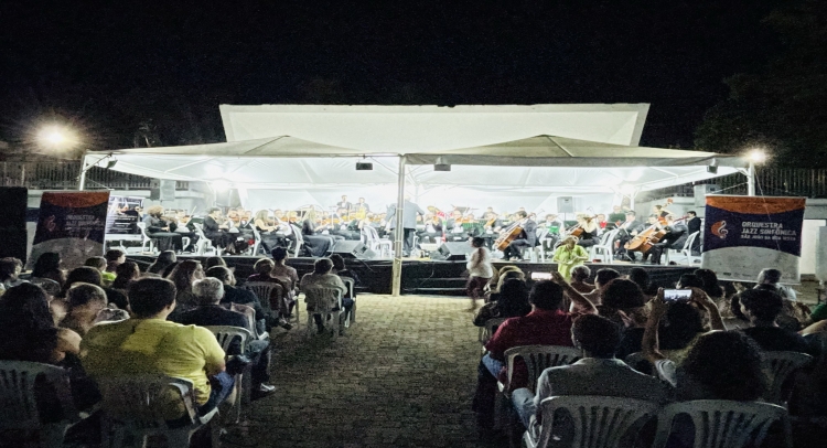 BRAVO, BRAVISSIMO... ASSIM FOI A APRESENTAÇÃO DA ORQUESTRA JAZZ-SINFÔNICA DE SÃO JOÃO DA BOA VISTA EM TAPIRATIBA.