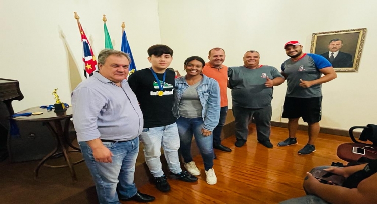 TAPIRATIBA É CAMPEÃ DO CAMPEONATO REGIONAL DE FUTSAL MASCULINO 2022