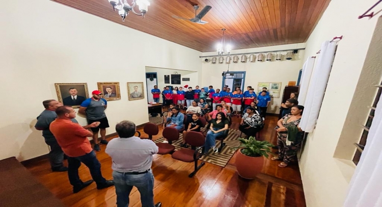 TAPIRATIBA É CAMPEÃ DO CAMPEONATO REGIONAL DE FUTSAL MASCULINO 2022