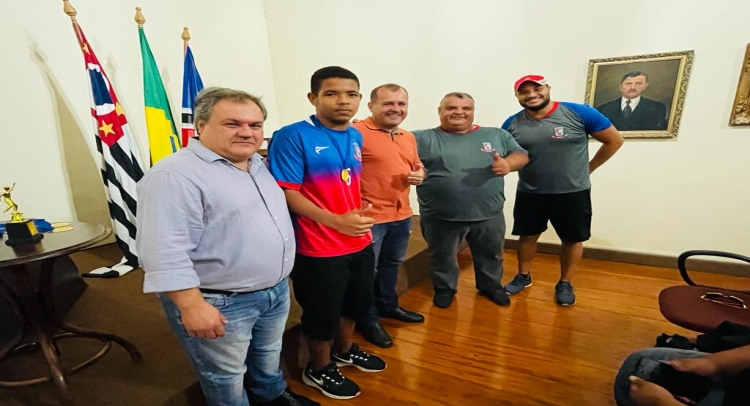 TAPIRATIBA É CAMPEÃ DO CAMPEONATO REGIONAL DE FUTSAL MASCULINO 2022