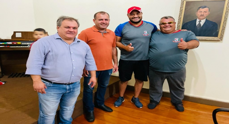 TAPIRATIBA É CAMPEÃ DO CAMPEONATO REGIONAL DE FUTSAL MASCULINO 2022