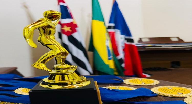 TAPIRATIBA É CAMPEÃ DO CAMPEONATO REGIONAL DE FUTSAL MASCULINO 2022